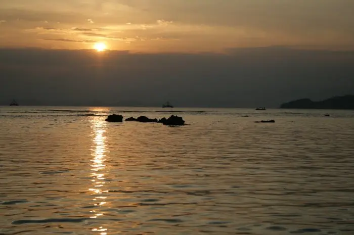 Pantai Sebalang, Pantai Cantik untuk Bersantai Menikmati Sunset di Lampung